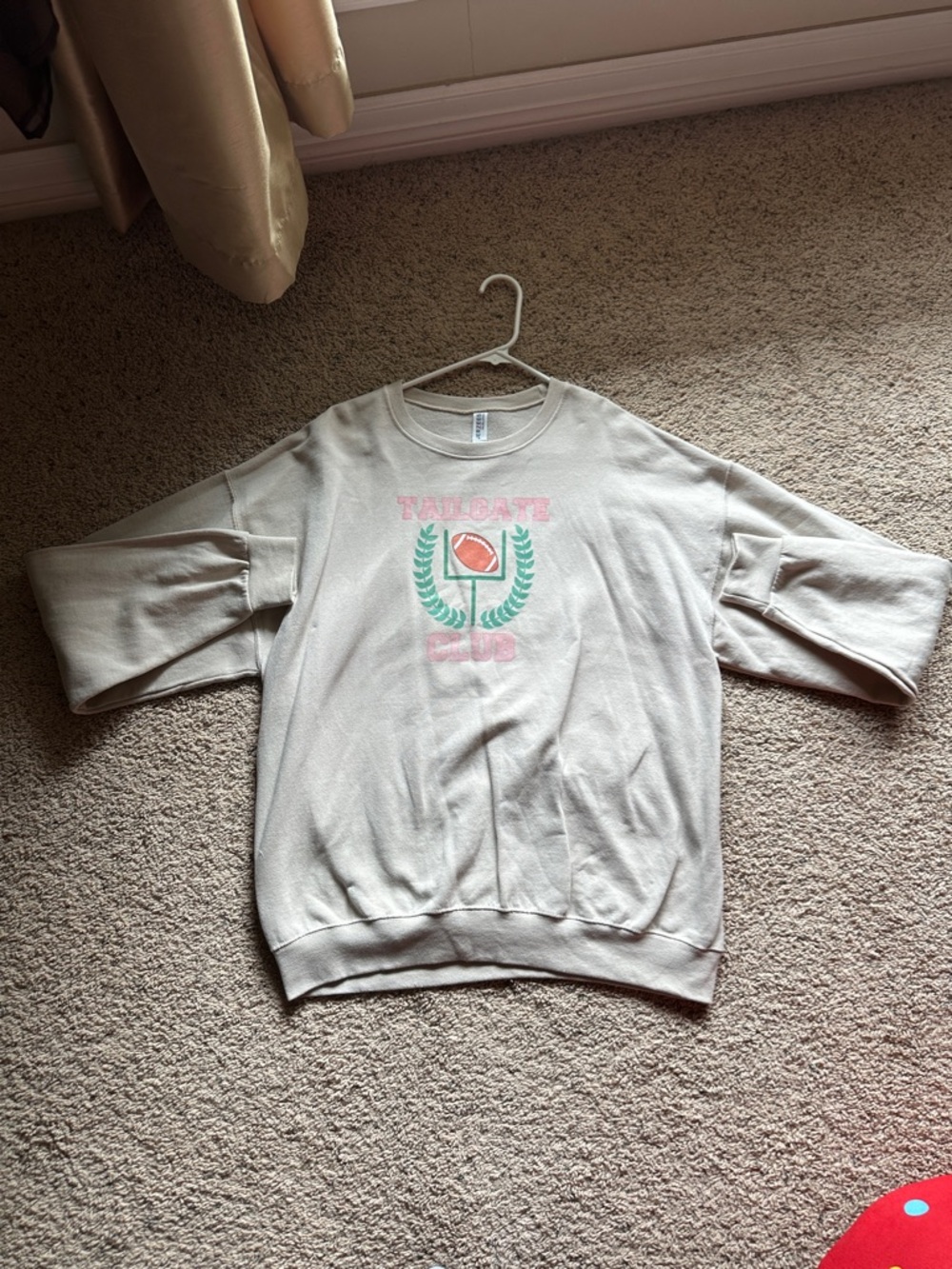 Tailgate Club Graphic Sweatshirt - Pink & Green